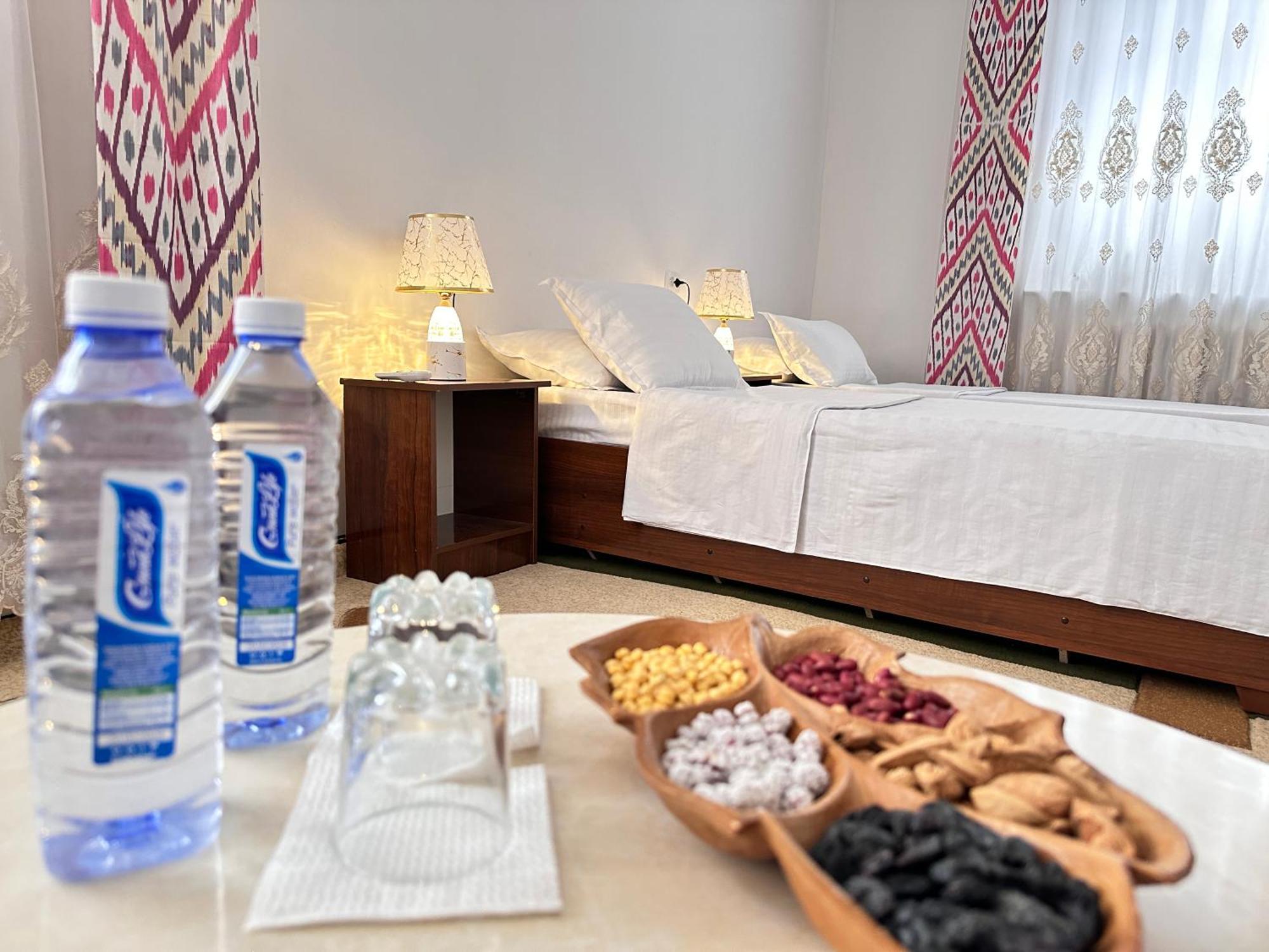 Gold Khiva Bed & Breakfast Ngoại thất bức ảnh
